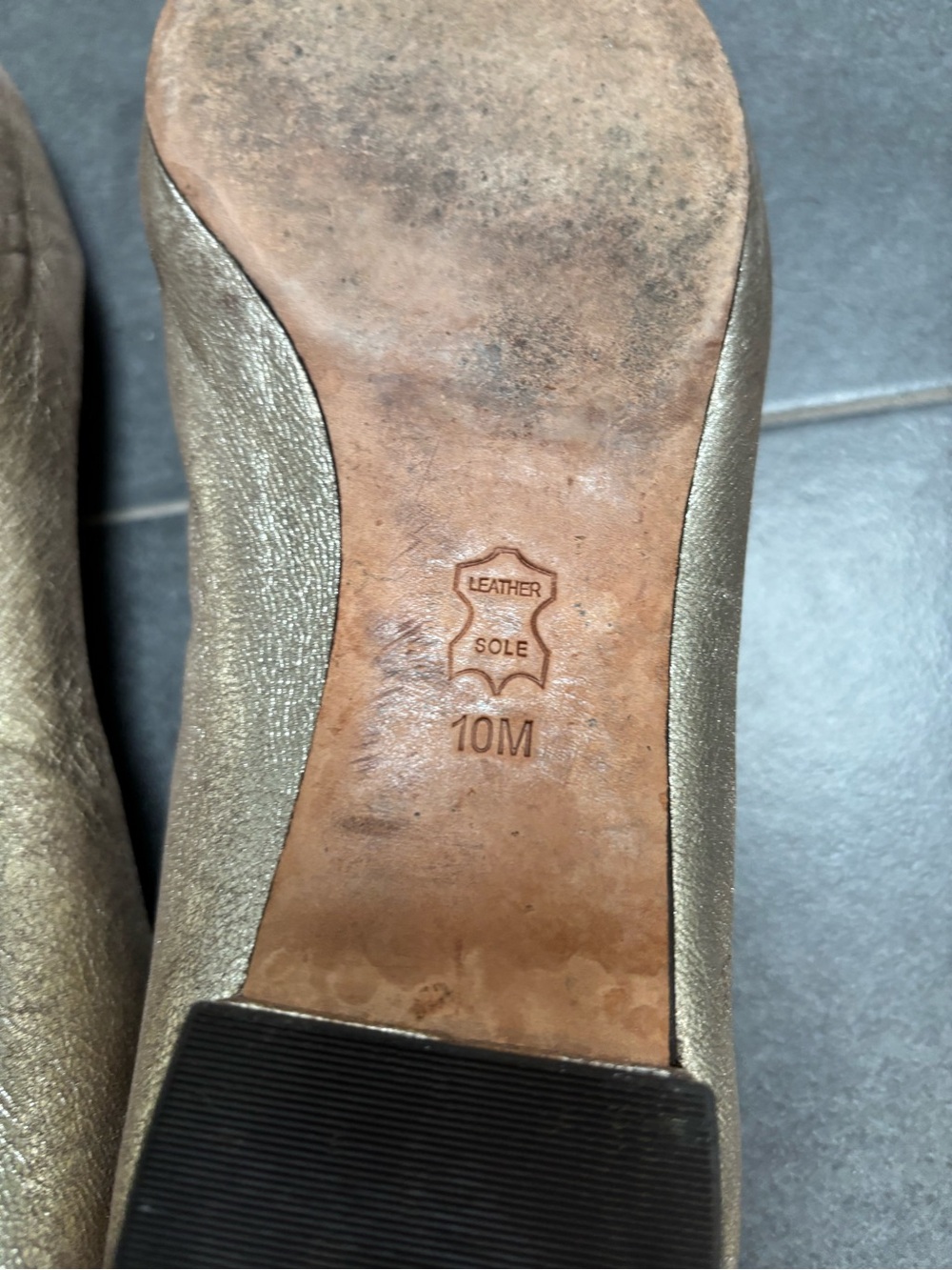 Tory Burch Metallic Pointed Toe Logo Flats - Picture 8 of 8